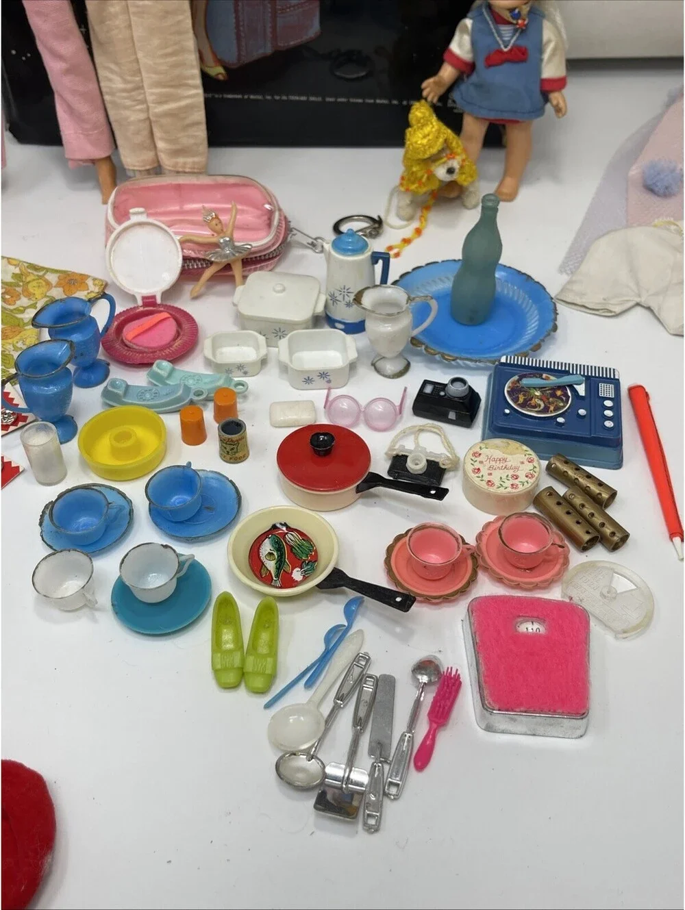 Vintage Barbie Doll Lot 1960s 1970s Mattel Case Clothing Accessories Outfits